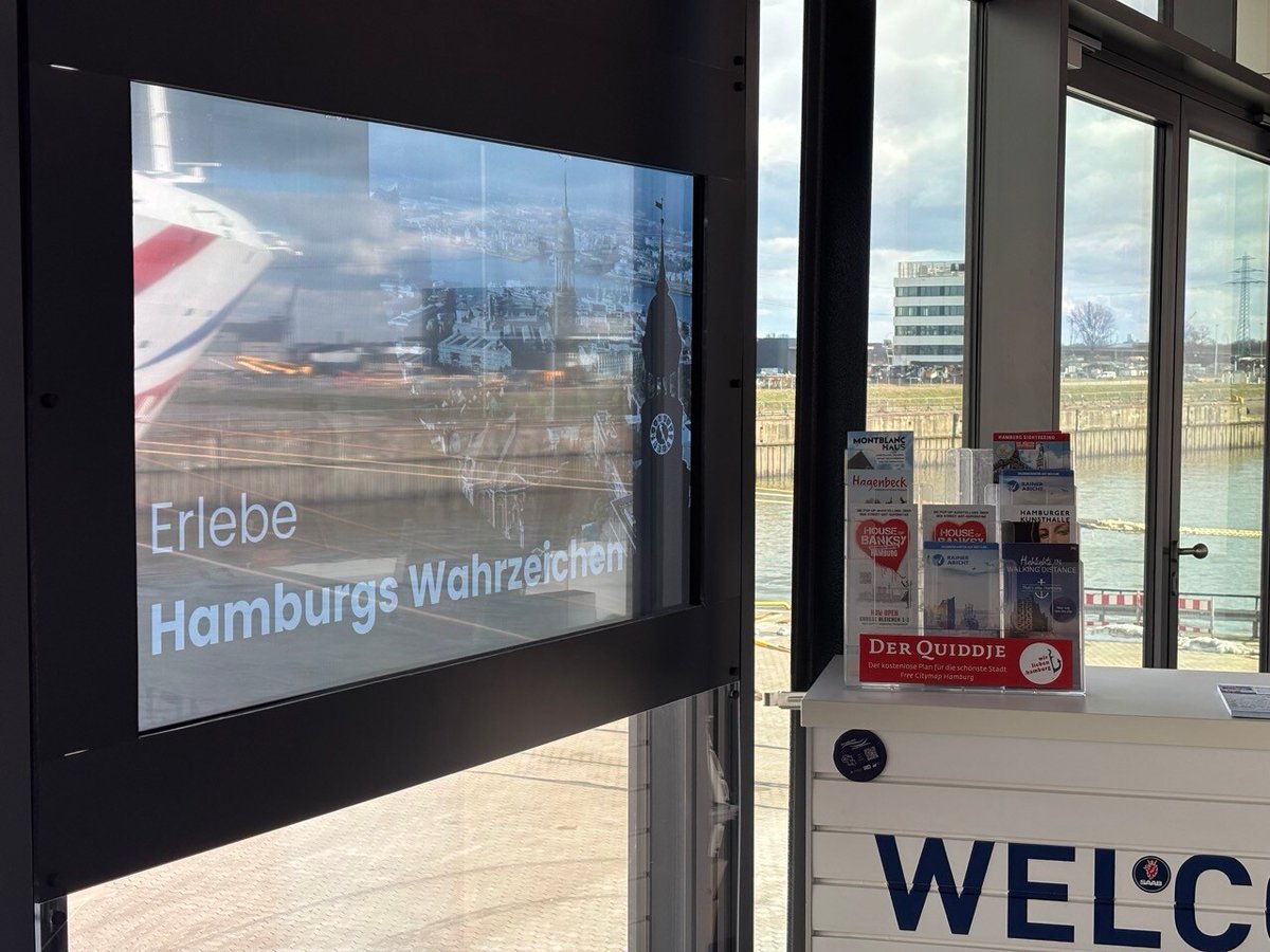 Hamburg Cruise Center - Screen 2 - 55 Off-Boarding 05